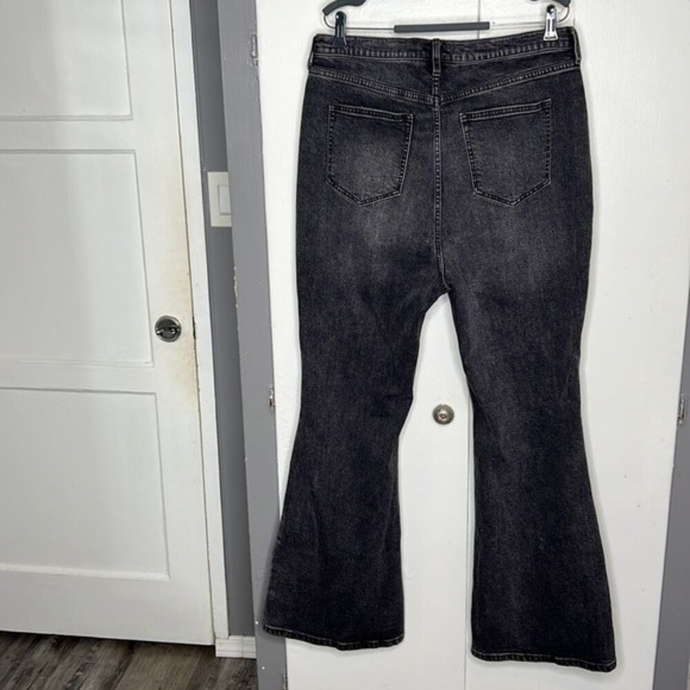 WE THE FREE CRVY High-Rise Flare Jeans Size 35 Vintage Faded Black Boho hippie - Picture 2 of 7